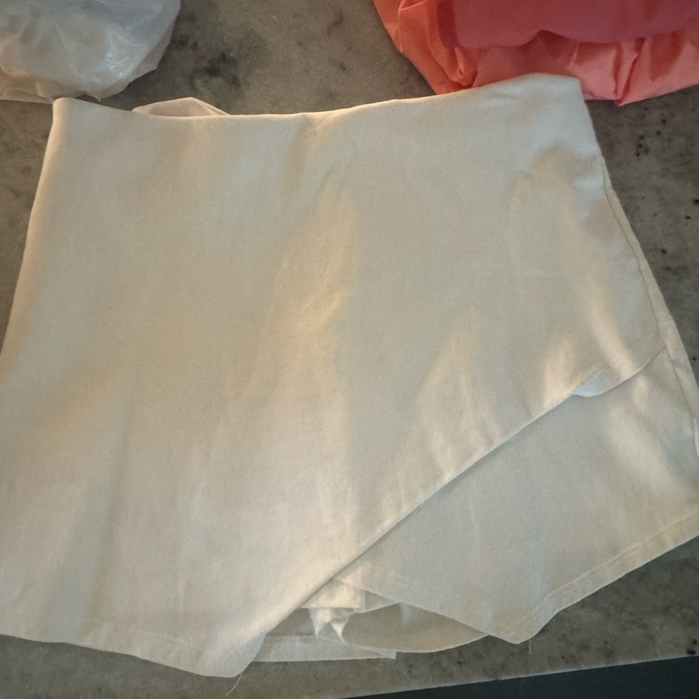 Blue Blush Elegant White Skort!